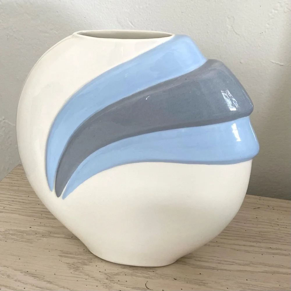 Vintage 1980s Art Deco Style Cornflower Blue and Cream Flat Round Ceramic Vase
